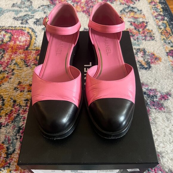 Authentic Chanel 2023 Interlocking CC Logo D'Orsay Flats - Picture 1 of 15